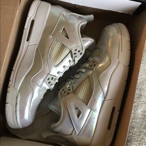 Jordan 4 “Pearl”